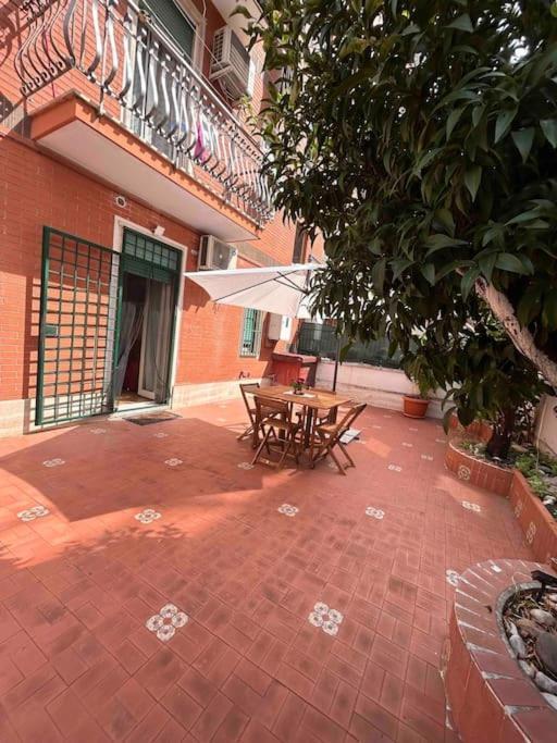 Bucaneve House Roma Extérieur photo